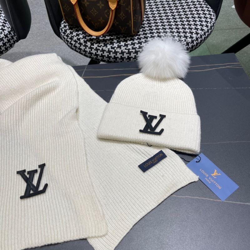 Louis Vuitton Caps Scarfs